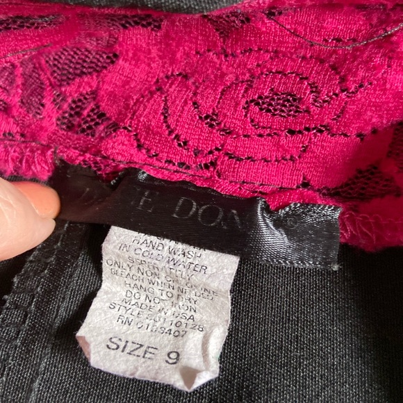 Dolce Donna NWOT polyester & rayon slacks brown 41” waist to hem silky feel - Picture 3 of 5